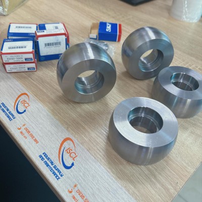 Chế tạo bánh xe theo bản vẽ, vật liệu C45…, bạc đạn  / Fabrication wheel as design, material C45…. bearing