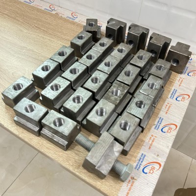 Chế tạo tán T, vật liệu C45….  / Fabrication T bolt, material C45…..